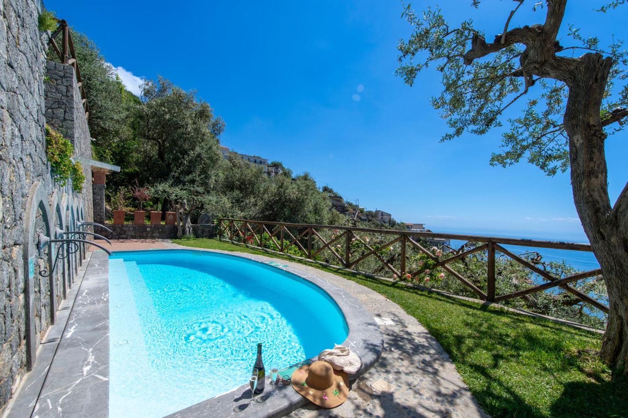 פורורה Le Contrade By Sosore Holiday Homes -Amalfi Coast חדר תמונה